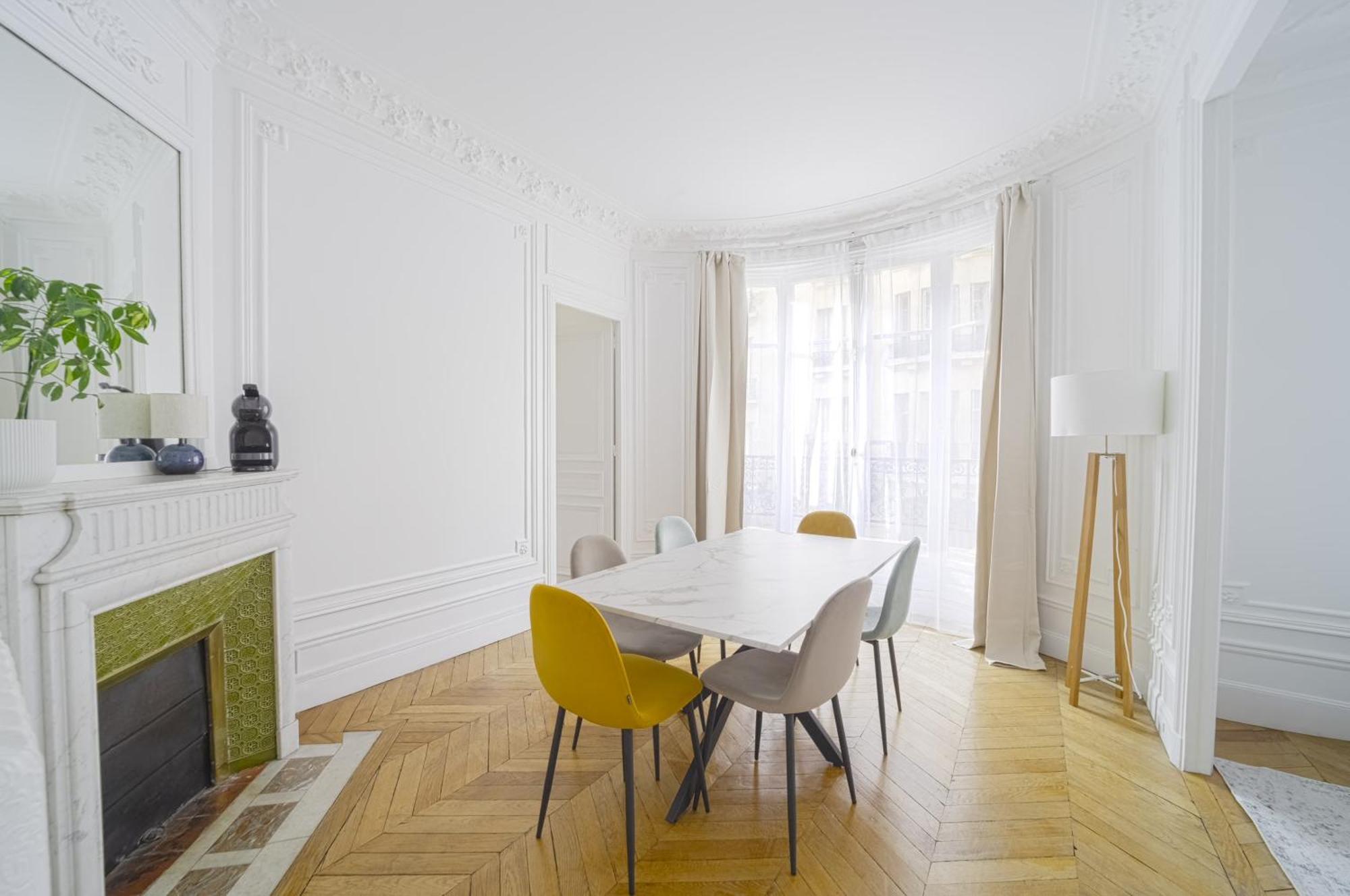 Appartamento Joli Tour Eiffel 2 & Balcon